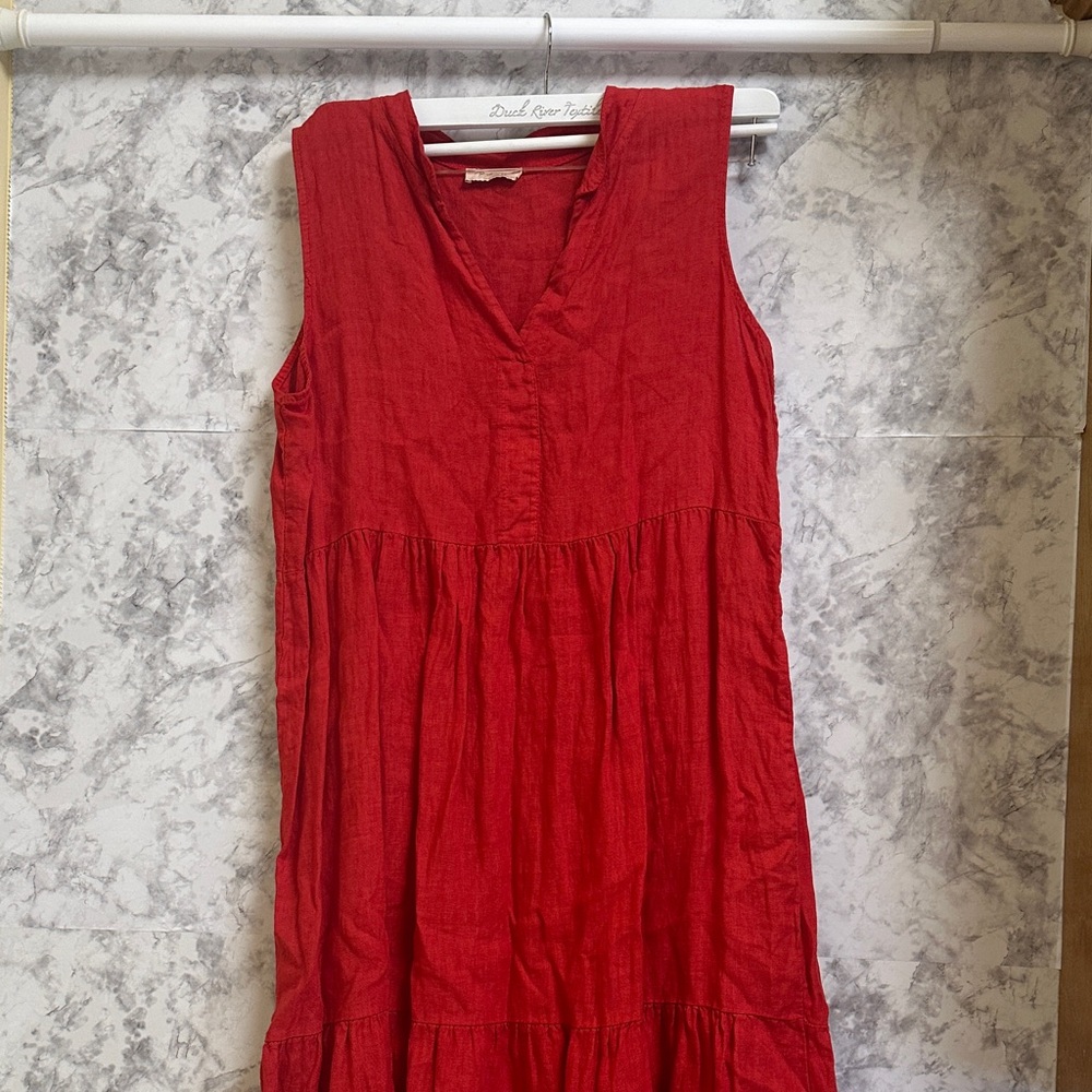 Chic Red Sleeveless Tiered Linen Dress